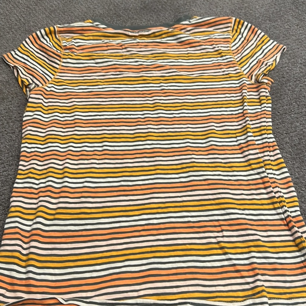 Universal Thread Striped Tee - Picture 2 of 3